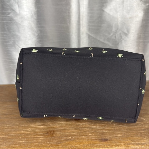 Sunny Hawaii Palm Tree Embroidery Black Small 8x5x8 Handbag - Picture 5 of 9